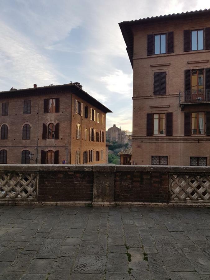 San Martino House By Francigenaapartments Sienne Extérieur photo